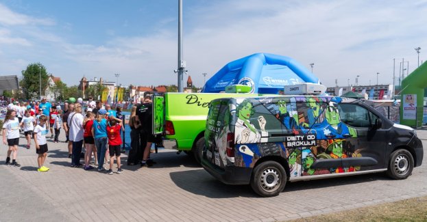 Tegoroczny cykl Lekkoatletycznych Nadziei Olimpijskich zbliża się do półmetka. – Za nami pierwsza część zawodów rundy eliminacyjnej, w których wystartowały tysiące dzieciaków. Czekamy na kolejne wydarzenia i wielki finał, który we wrześniu odbędzie się na Superauto.pl Stadionie Śląskim – mówi prezes Polskiego Związku Lekkiej Atletyki Sebastian Chmara, dodając, że nowym partnerem cyklu została marka Diety od Brokuła.